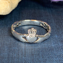 Load image into Gallery viewer, Irish Claddagh Celtic Knot Ring
