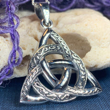 Load image into Gallery viewer, Dayton Trinity Knot Necklace
