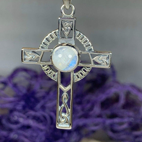 Load image into Gallery viewer, Lanis Celtic Cross Necklace
