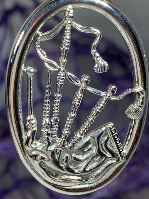 Load image into Gallery viewer, Bagpipes Forever Necklace

