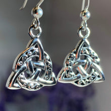 Load image into Gallery viewer, Celtic Triquetra Earrings
