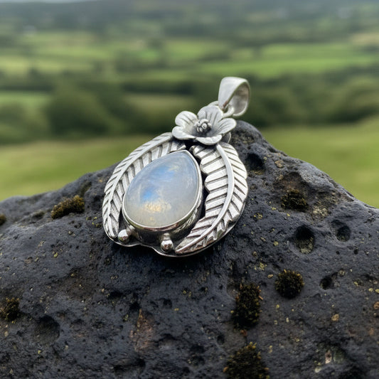 Celtic Leaf Necklace