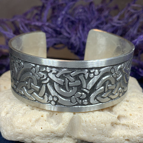 Load image into Gallery viewer, Fionn Celtic Knot Cuff Bracelet
