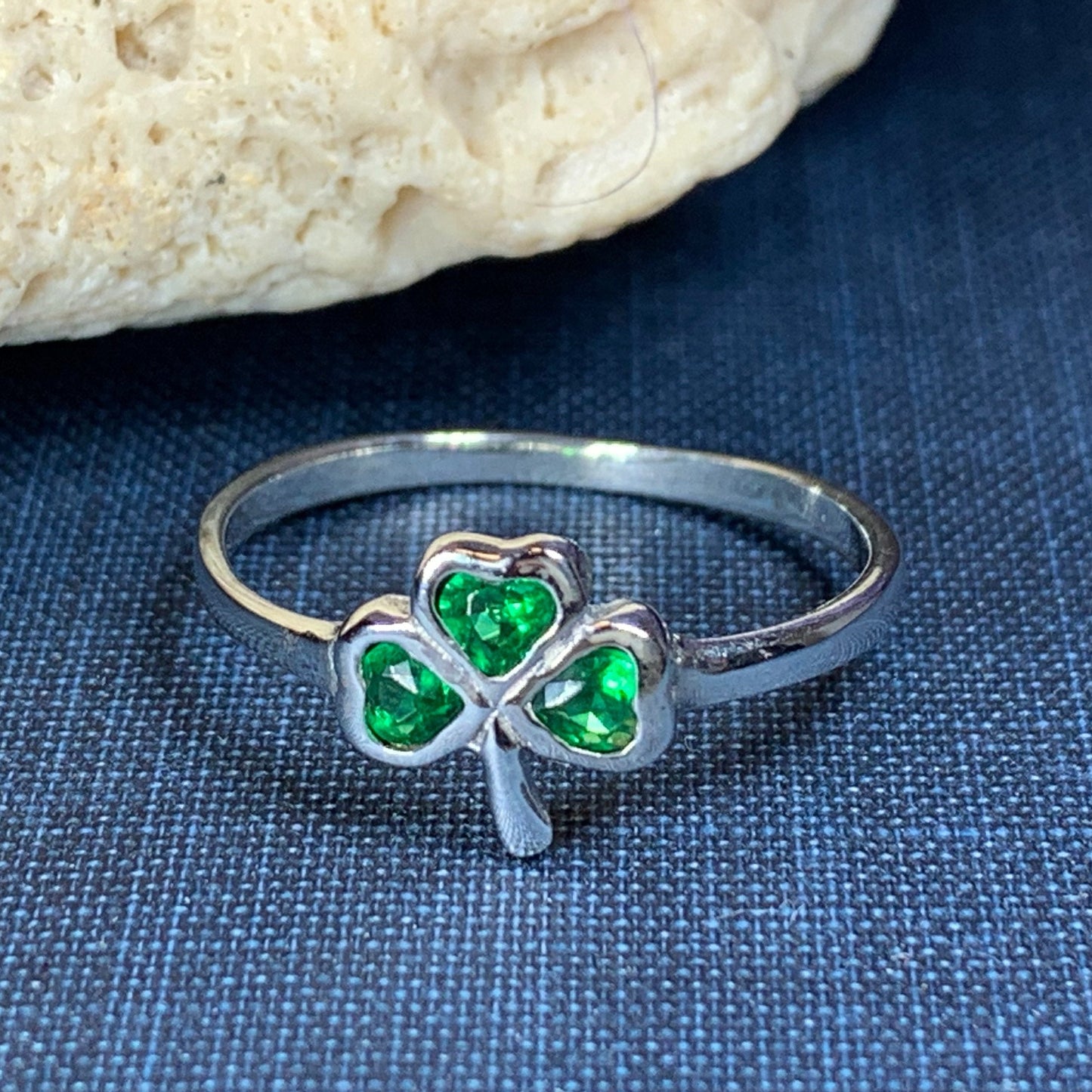 Emerald Isle Irish Shamrock Ring in Sterling Silver — view 3