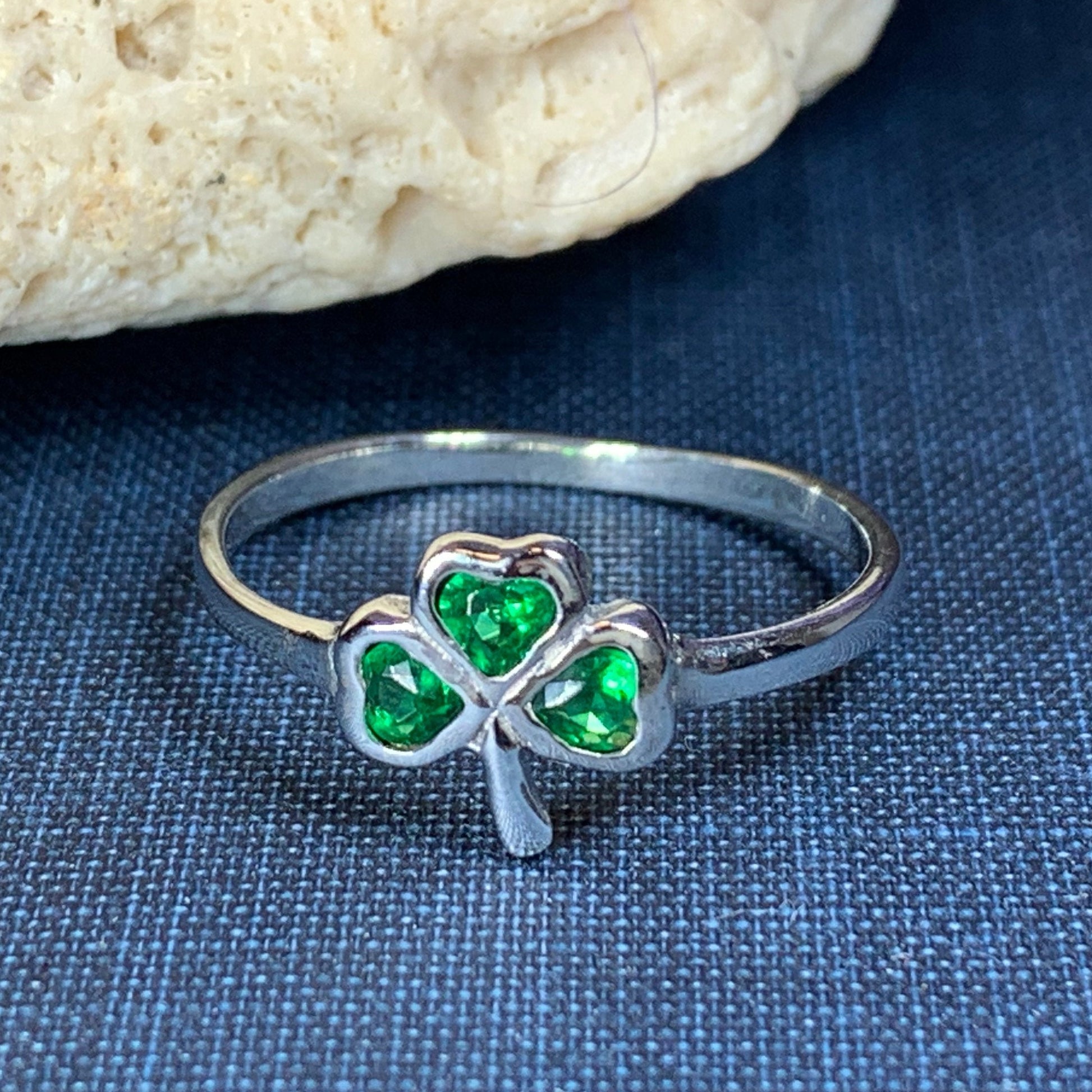 Emerald Isle Irish Shamrock Ring in Sterling Silver — view 3