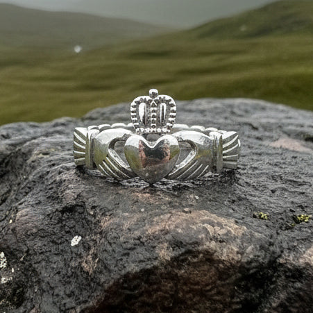 Ballingarry Claddagh Ring 03