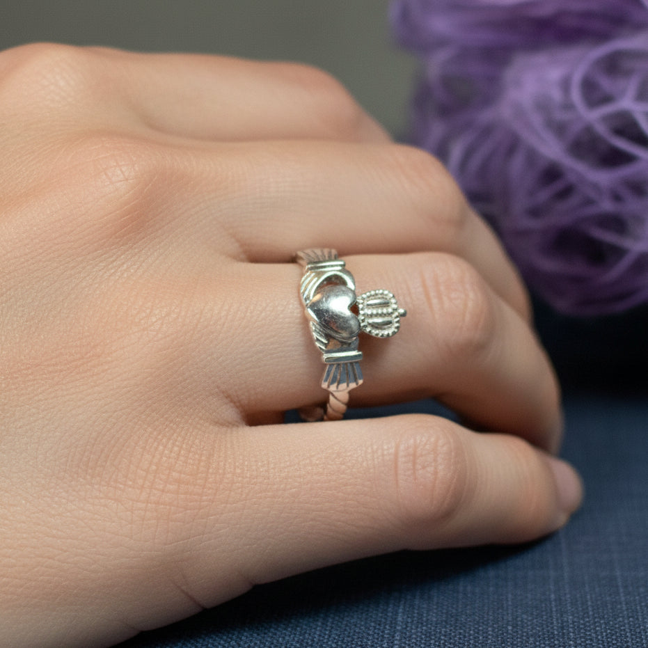 Ballingarry Claddagh Ring 04