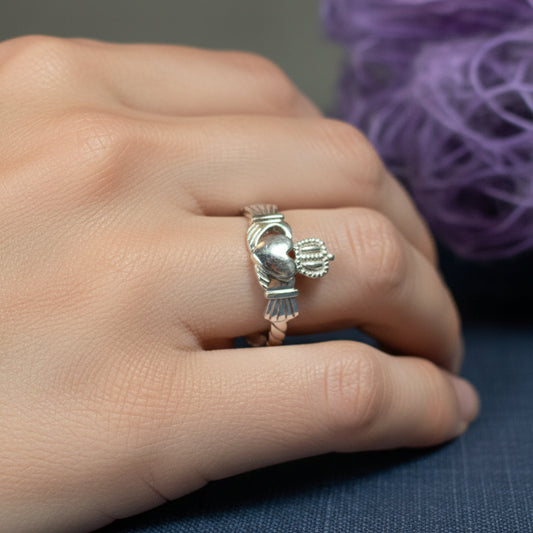 Ballingarry Claddagh Ring 04