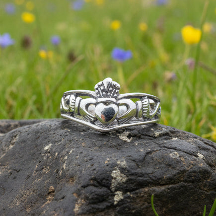 Claddagh Ring, Celtic Jewelry, Irish Jewelry, Celtic Knot Jewelry, Ireland Ring, Irish Dance Gift, Anniversary Gift, Bridal Jewelry
