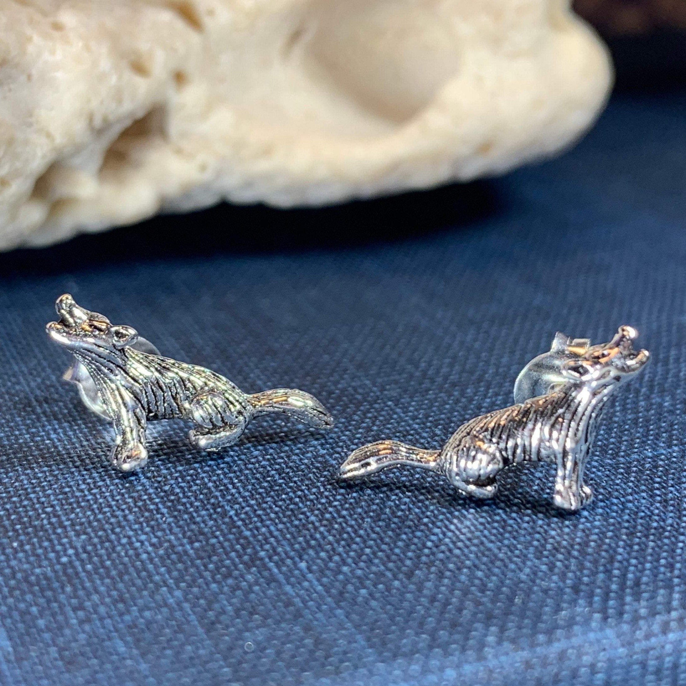 アクセサリー Howling Wolf Stud Earrings 925 silver Howling Wolf Earrings - Sterling Silver – Celtic Crystal Design