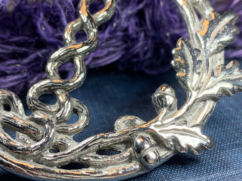 Load image into Gallery viewer, Pewter Oak Leaf &amp; Acorn Scarf Ring
