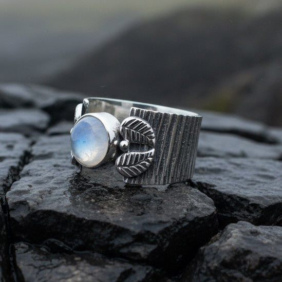 Colm Celtic Leaf Ring — view 3