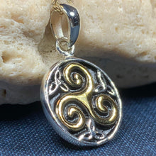 Load image into Gallery viewer, Carran Spiral Necklace
