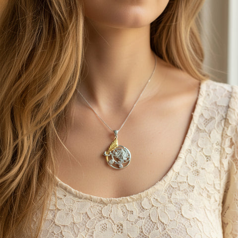 Load image into Gallery viewer, Lady of the Mist Flower Necklace in Sterling Silver
