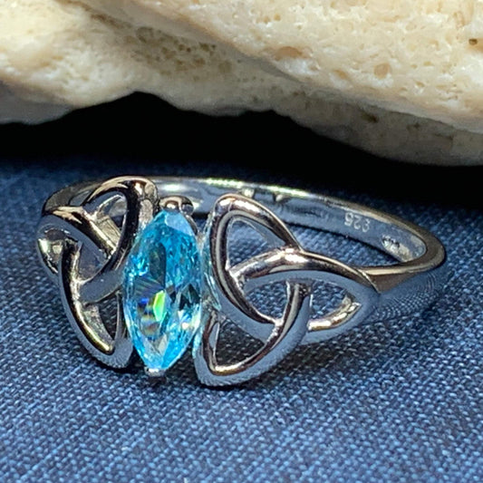 Topaz Trinity Knot Ring — view 4