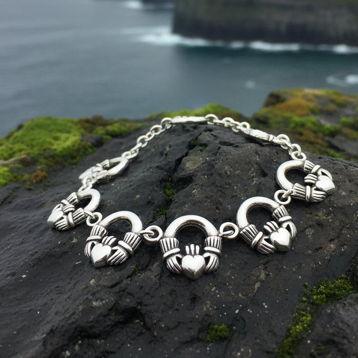 Claddagh Bracelet, Irish Jewelry, Celtic Bracelet, Bridal Jewelry, Girlfriend Gift, Wife Gift, Heart Jewelry, Ireland Gift, Anniversary Gift