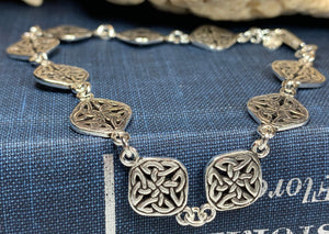 Mae Celtic Knot Bracelet