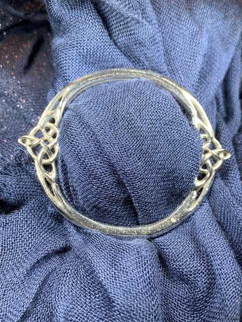 Load image into Gallery viewer, Celtic Knot Scarf Ring, Scotland Jewelry, Norse Jewelry, Ireland Jewelry, Celtic Jewelry, Mom Gift, Wife Gift, Sister Gift, Friendship Gift
