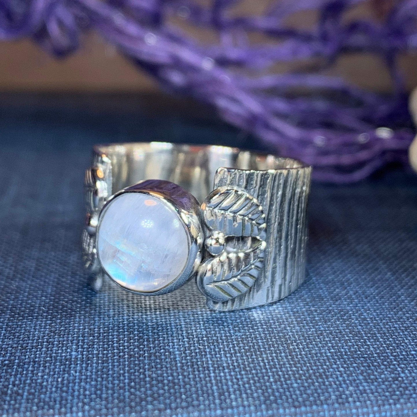 Colm Celtic Leaf Ring — view 4