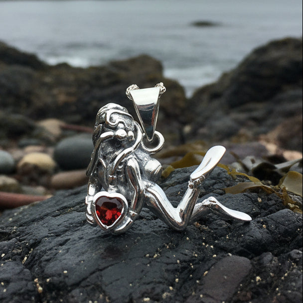 Ocean Diver Necklace in Sterling Silver