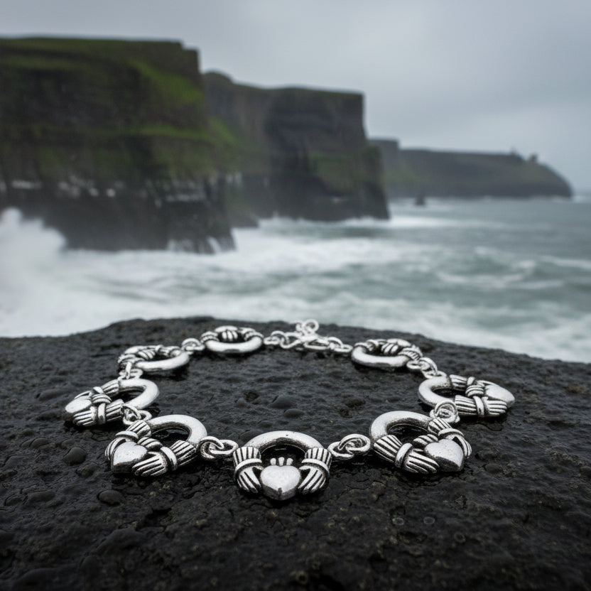 Fianna Irish Claddagh Bracelet in Sterling Silver