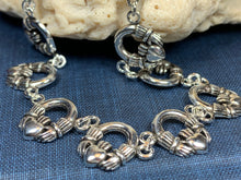 Load image into Gallery viewer, Fianna Claddagh Bracelet
