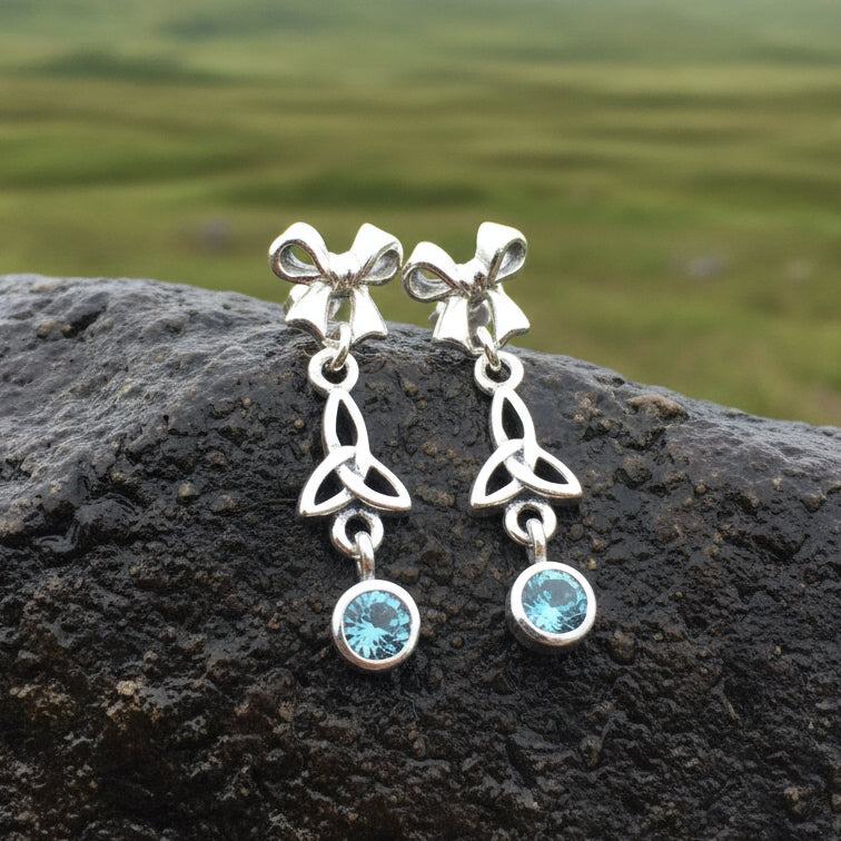 Trinity Knot Earrings, Celtic Jewelry, Mother's Knot Jewelry, Irish Jewelry, Bridal Jewelry, Wiccan Jewelry, Scotland Jewelry, Wife Gift