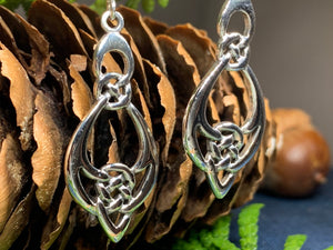 Alwena Celtic Knot Earrings 08