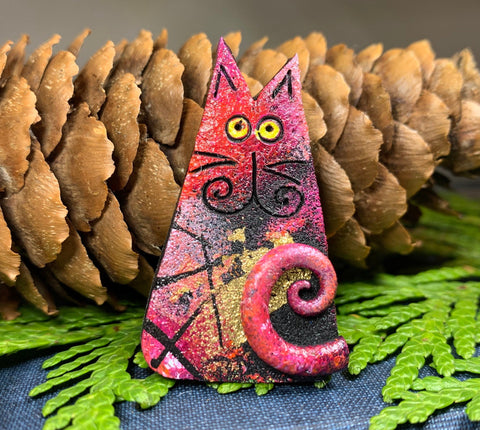 Load image into Gallery viewer, Whimsical Sitting Cat Brooch - Handmade in Scotland
