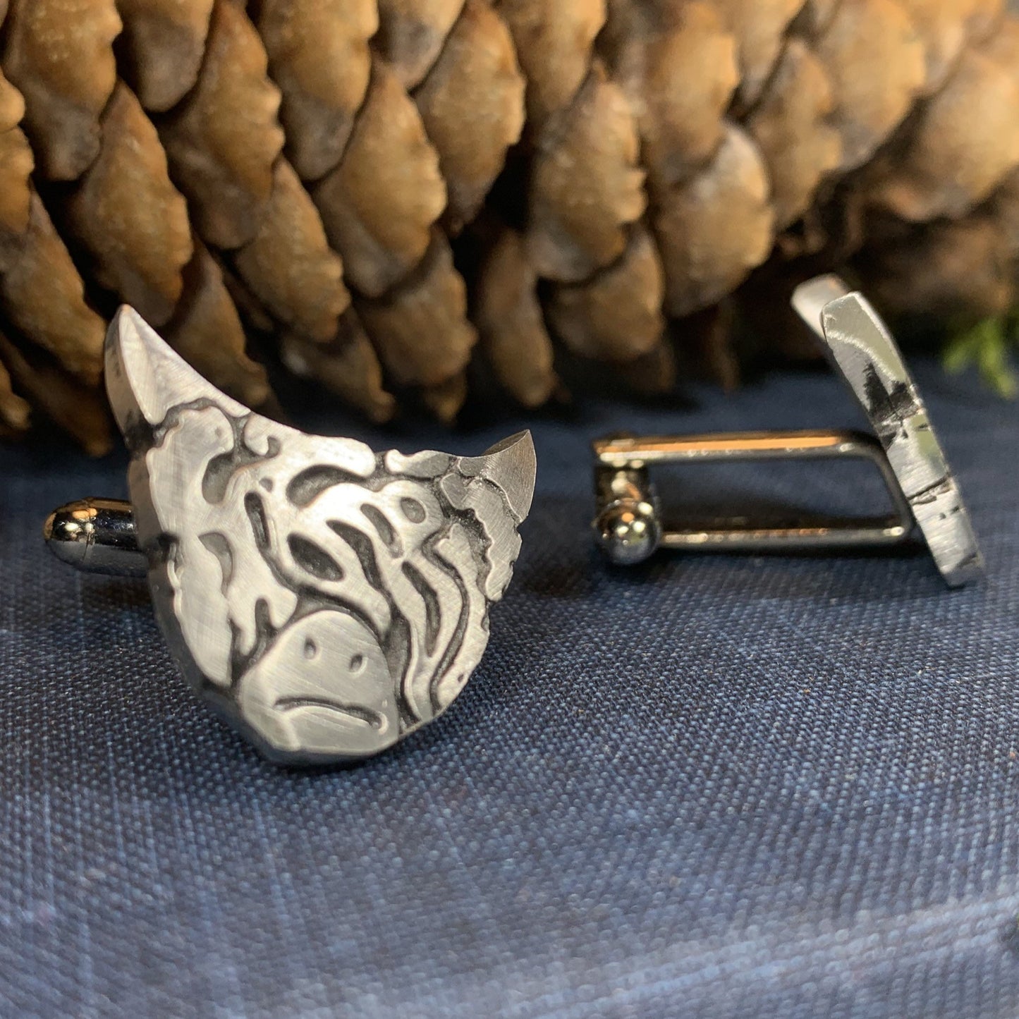 Highland Cow Cuff Links, Celtic Jewelry, Cow Jewelry, Scotland Jewelry, Celtic Jewelry, Groom Gift, Best Man Gift, Anniversary Gift