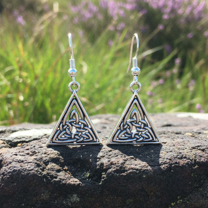 Bethan Celtic Knot Earrings 03