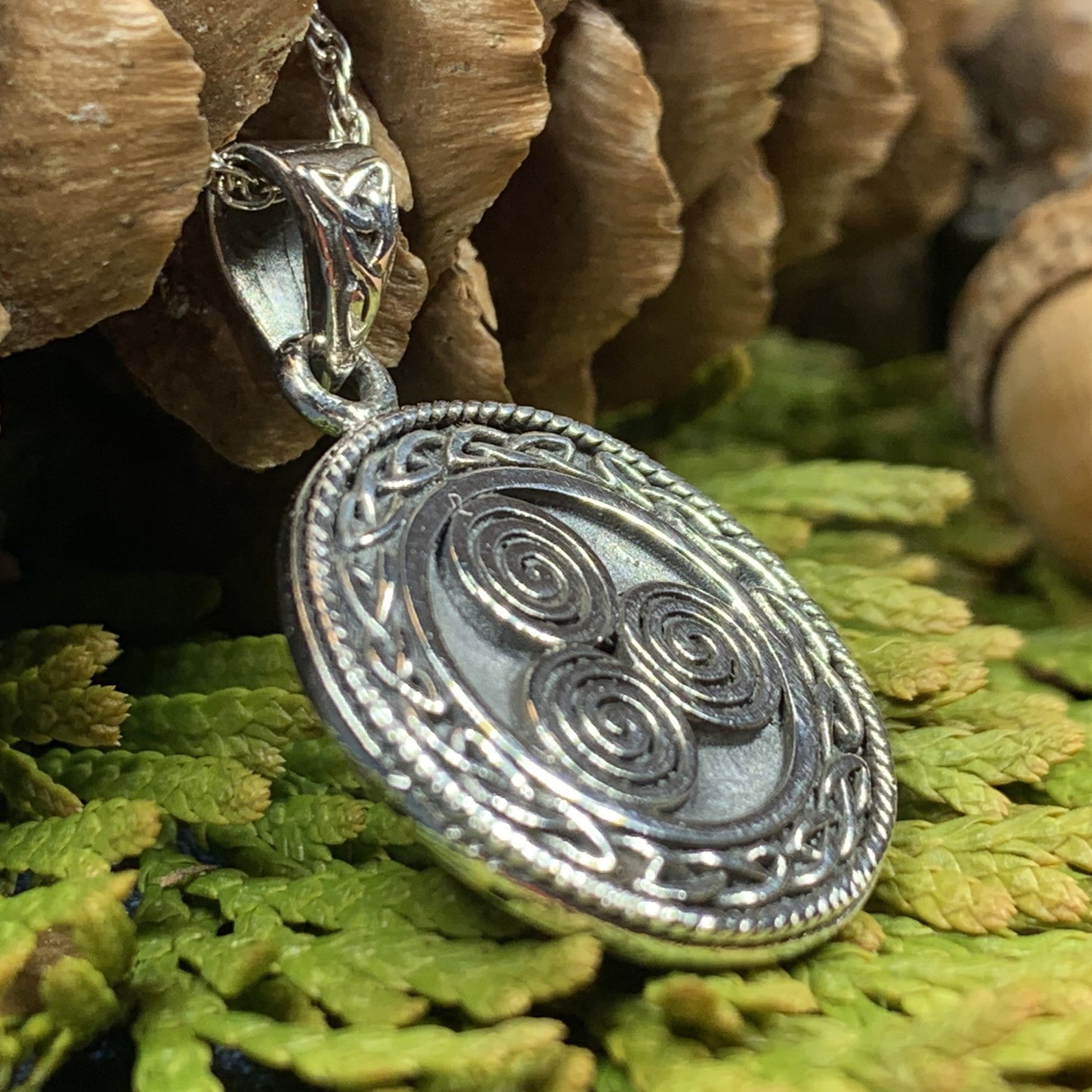 Celtic Spiral Necklace, Celtic Jewelry, Irish Jewelry, Scotland Jewelry, Norse Jewelry, Wiccan Jewelry, Pagan Jewelry, Druid Jewelry