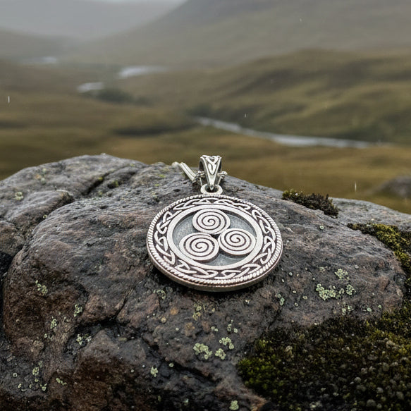 Celtic Spiral Necklace, Celtic Jewelry, Irish Jewelry, Scotland Jewelry, Norse Jewelry, Wiccan Jewelry, Pagan Jewelry, Druid Jewelry