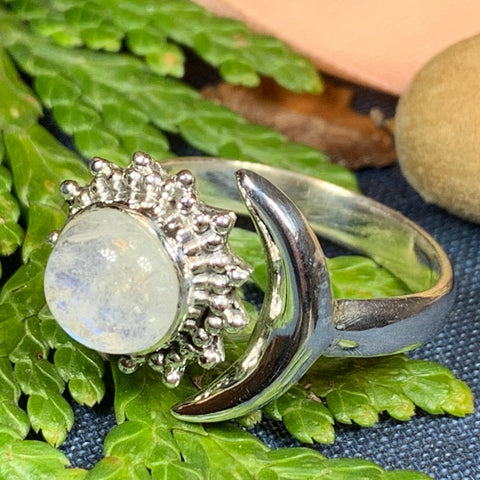 Load image into Gallery viewer, Crescent Moon Ring, Celtic Jewelry, Celestial Jewelry, Goddess Jewelry, Moon Ring, Wiccan Jewelry, Anniversary Gift, Promise Ring, Wife Gift
