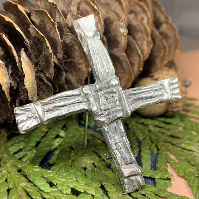 Saint Bridget's Cross Brooch, Celtic Pin, Religious Jewelry, Irish Cross Pin, Celtic Cross Gift, Sister Gift, Mom Gift, Ireland Gift
