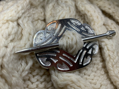 Load image into Gallery viewer, Celtic Scarf Ring, Scotland Jewelry, Irish Jewelry, Celtic Jewelry, Outlander Jewelry, Celtic Spiral Jewelry, Sister Gift, Scarf Slide
