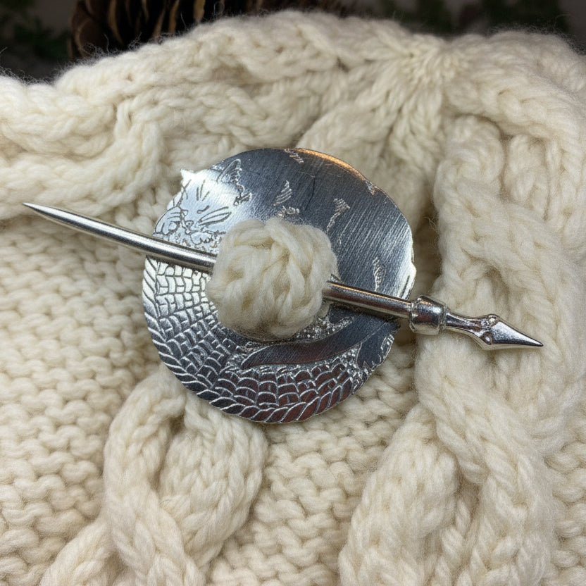 Cozy Cat Scarf Ring in pewter
