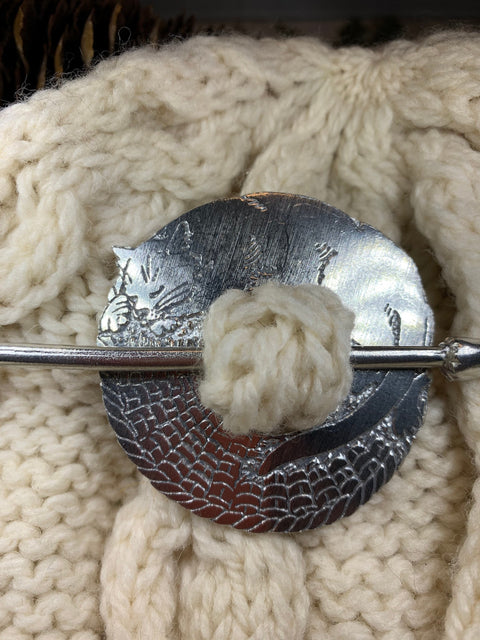 Load image into Gallery viewer, Cat Scarf Ring, Scotland Jewelry, Irish Jewelry, Celtic Jewelry, Cat Shawl Pin, Celtic Spiral Jewelry, Sister Gift, Scarf Slide
