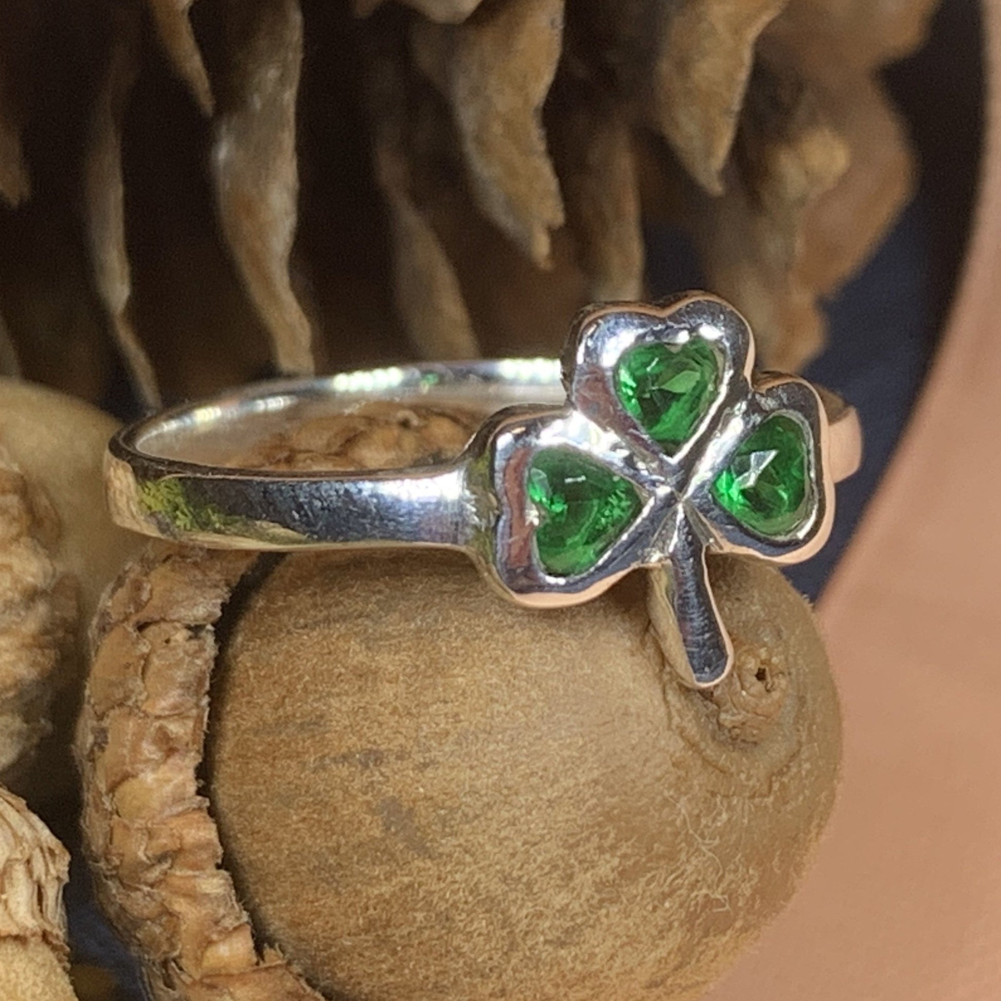 Emerald Isle Irish Shamrock Ring in Sterling Silver — view 4
