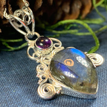 Load image into Gallery viewer, Blaise Labradorite Necklace 03
