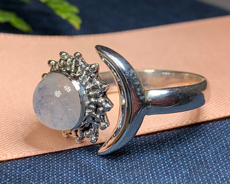 Crescent Moon Ring, Celtic Jewelry, Celestial Jewelry, Goddess Jewelry, Moon Ring, Wiccan Jewelry, Anniversary Gift, Promise Ring, Wife Gift
