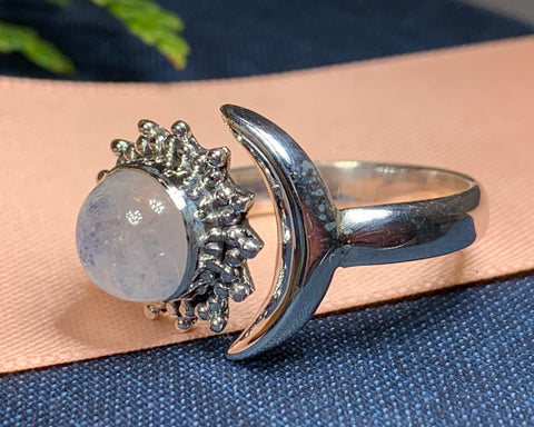 Load image into Gallery viewer, Crescent Moon Ring, Celtic Jewelry, Celestial Jewelry, Goddess Jewelry, Moon Ring, Wiccan Jewelry, Anniversary Gift, Promise Ring, Wife Gift
