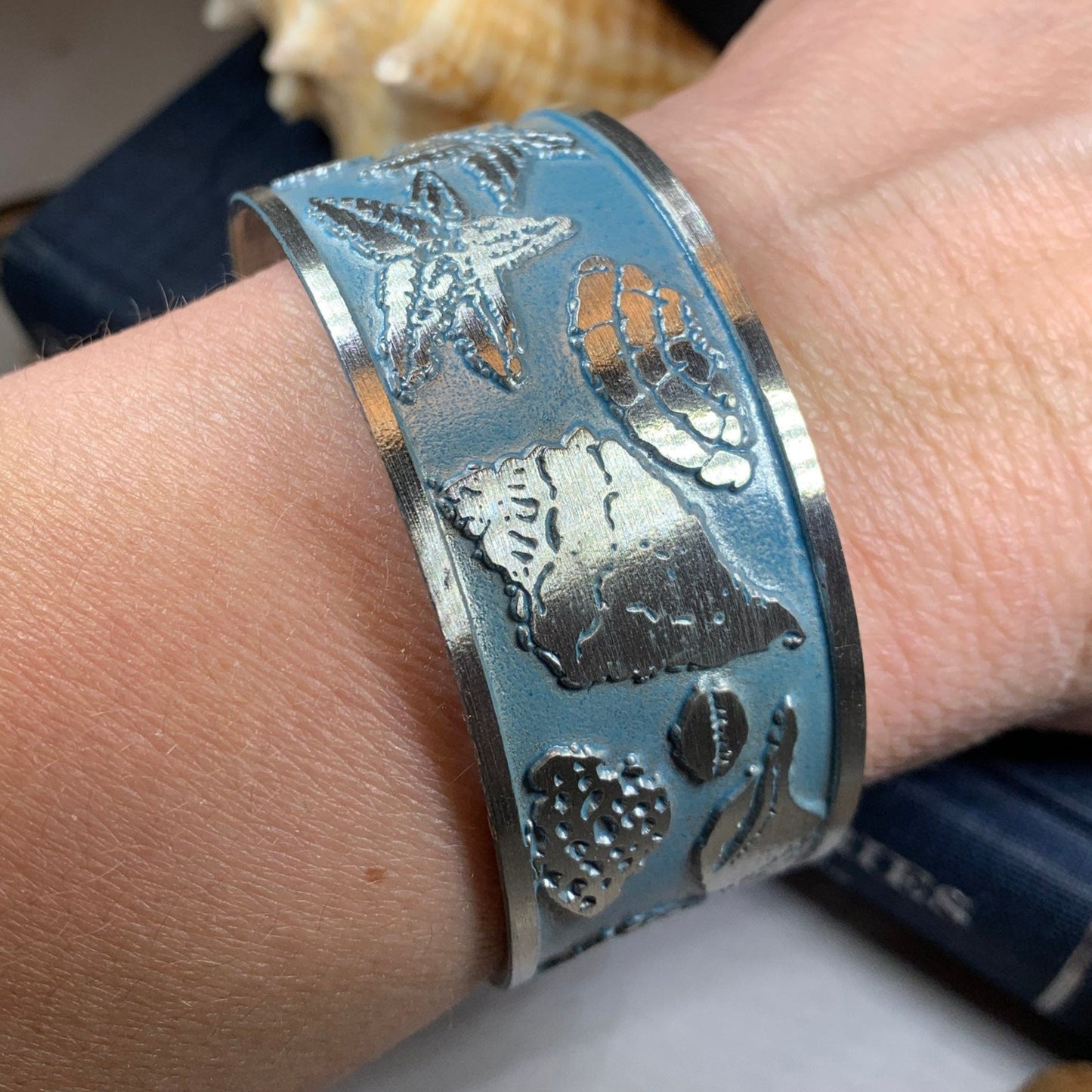 Blue Shell Bracelet, Celtic Jewelry, Bangle Bracelet, Beach Jewelry, Ocean Jewelry, Wife Gift, Girlfriend Gift, Sister Gift, Seashore Gift