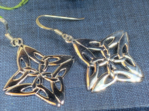 Trinity Knot Earrings, Irish Jewelry, Celtic Jewelry, Mom Gift, Anniversary Gift, Scotland Jewelry, Wife Gift, Celtic Knot Jewelry