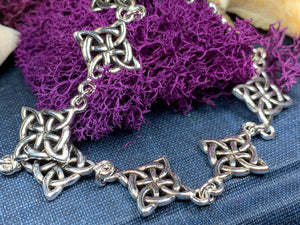 Celtic Knot Bracelet, Celtic Jewelry, Outlander Jewelry, Irish Jewelry, Bridal Jewelry, Scotland Jewelry, Anniversary Gift, Girlfriend Gift