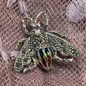 Bee Pin, Outlander Jewelry, Nature Jewelry, Bee Brooch, Bee Jewelry, Mom Gift, Graduation Gift, Celtic Pin, Inspirational Gift, Friend Gift