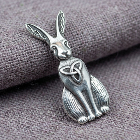 Load image into Gallery viewer, Rabbit Pin, Nature Jewelry, Trinity Knot Brooch, Mom Gift, Hare Brooch, Bunny Pin, Animal Jewelry, Celtic Brooch, Wiccan Jewelry, Wife Gift
