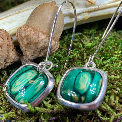 Load image into Gallery viewer, Celtic Square Earrings, Scotland Jewelry, Outlander Jewelry, Celtic Jewelry, Norse Jewelry, Anniversary Gift, Girlfriend Gift, Sister Gift
