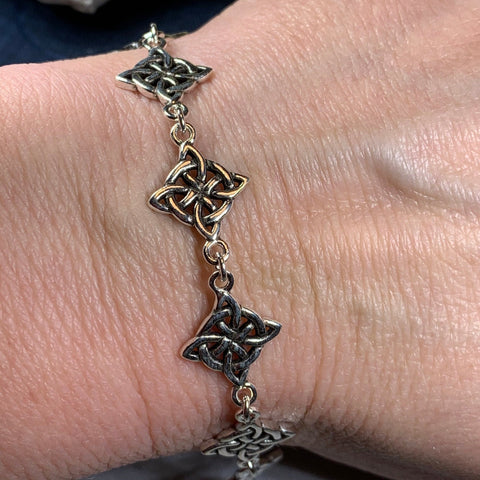 Load image into Gallery viewer, Celtic Knot Bracelet, Celtic Jewelry, Outlander Jewelry, Irish Jewelry, Bridal Jewelry, Scotland Jewelry, Anniversary Gift, Girlfriend Gift
