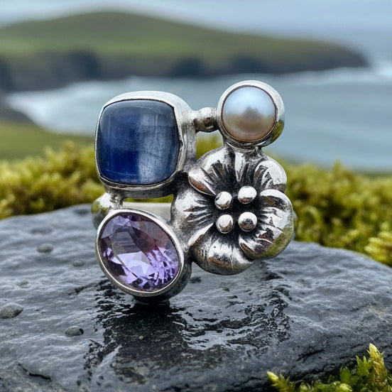 Summer Flower Ring, Celtic Jewelry, Nature Ring, Amethyst Jewelry, Girlfriend Gift, Anniversary Gift, Friendship Gift, Mom Gift, Sister Gift